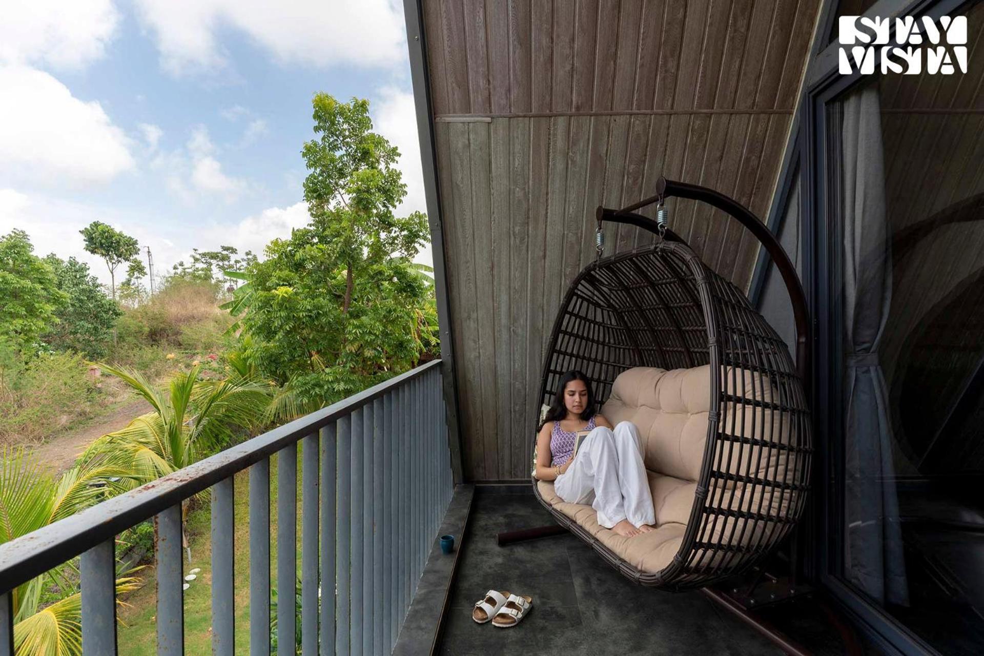 Stayvista'S Celeste Villa - Hill-View Retreat With Infinity Pool Nashik Eksteriør billede