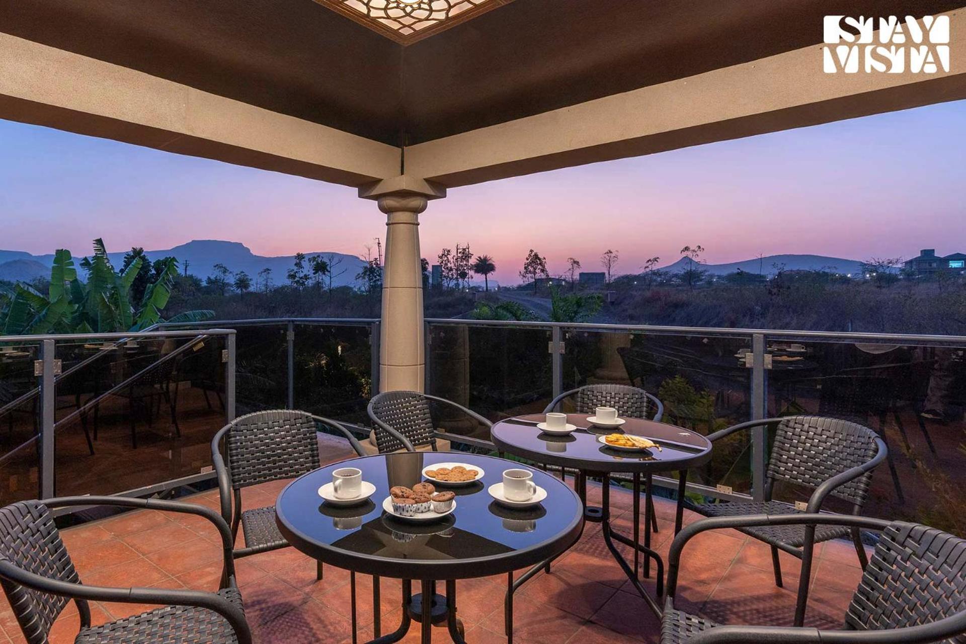 Stayvista'S Celeste Villa - Hill-View Retreat With Infinity Pool Nashik Eksteriør billede